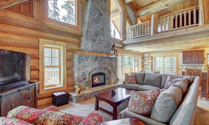 Quandary Village House | Timber Ridge Lodge