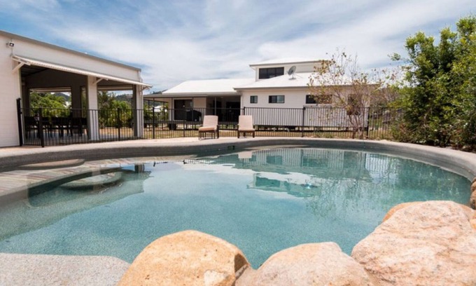 Horseshoe Bay House | Tiramula Lodge Holiday House