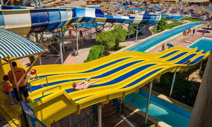 Hurghada Hotel | Titanic Aqua Park Resort fun city