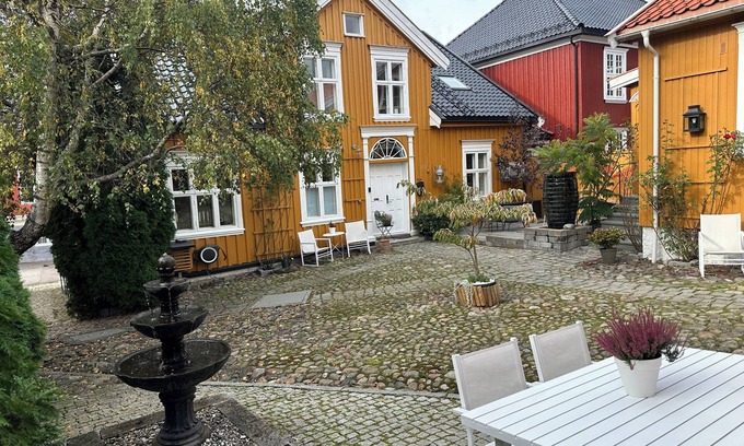 Larvik Apartment | Toldgaarden Gjestegaard