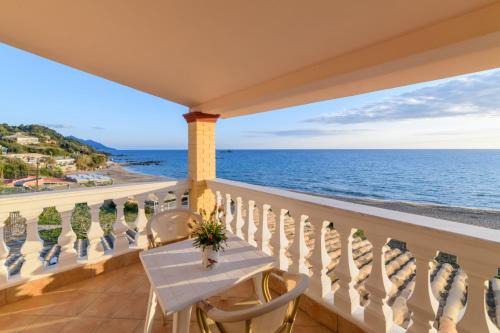 Sinarades Apartment | Tolis aparts