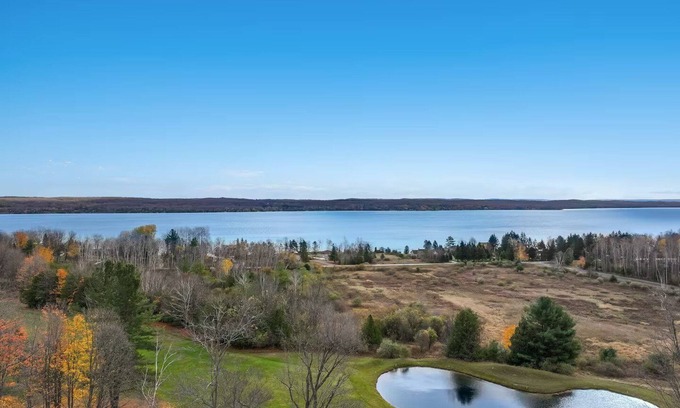 Kewadin Condo | πΆ Torch Lake Vista β A-Ga-Ming Golf & Lakeview Condo | Large Patio β 741/Unit 9A