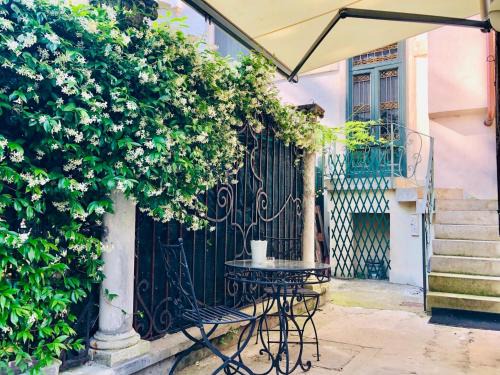 Historic Centre Apartment | Torre dell'Orologio Apartment