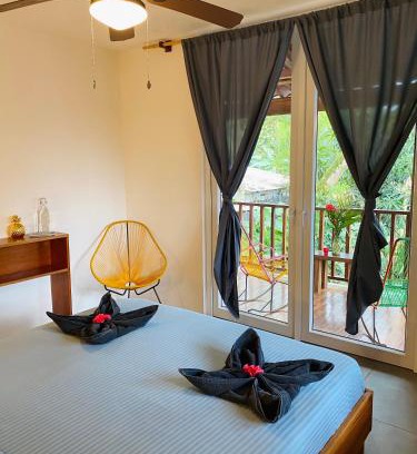 Tortuguero House | Tortuguero Casa Pelican
