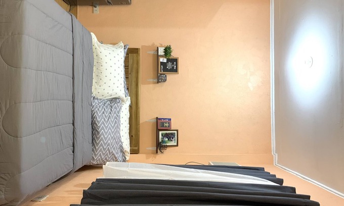 Puerto Princesa City Centre House | Touch of Greys @ City Center ● 3mins to Airport✈