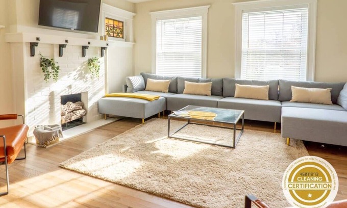 Shaw House | Tower Grove Park | 4BR Home + Garage/ABODEbucks
