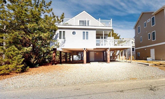 South Bethany House | Town of Bethany house w/ WiFi & gorgeous deck - steps from the sand & surf