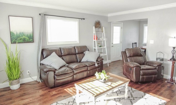 Branson Theater District House | Townhome-colonial A 2 Bedroom Townhouse