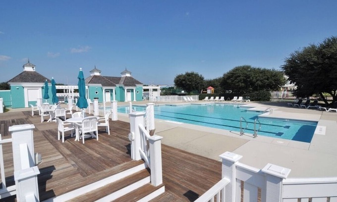 Buck Island House | Trade your shoes for flip flops,Caroline's Cove: Private Pool | Short Walk to th
