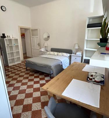 Zona Farini House | Traditional Home Isola District - Shared Appartment