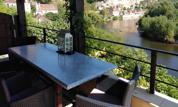 Vezac House | Traditional Stone house with wonderful village and river views.
