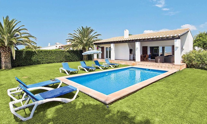 Sant Lluis Villa | Traditional villa with nice garden & great views