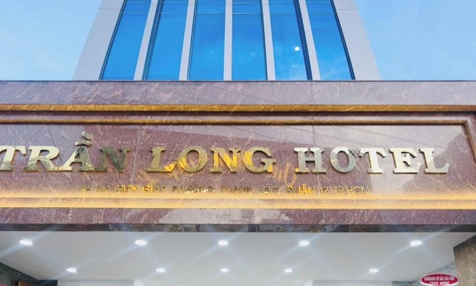 District 12 Hotel | Tran Long District 12