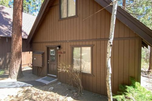 Incline Village House | Tranquil Family Cabin