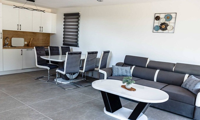 Terme Catez House | Tranquil Luxe Thermal Escape Mobile Home - Premium Mobile Home with Terrace