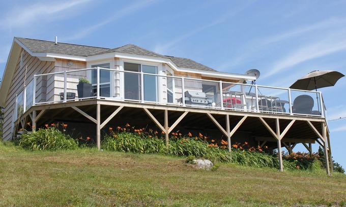 Southwest Cove House | Tranquility And Beauty At This Tucked Away Home ~ Right On The Ocean!
