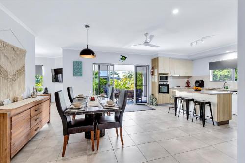Hideaway Bay House | Tranquillity by the Sea