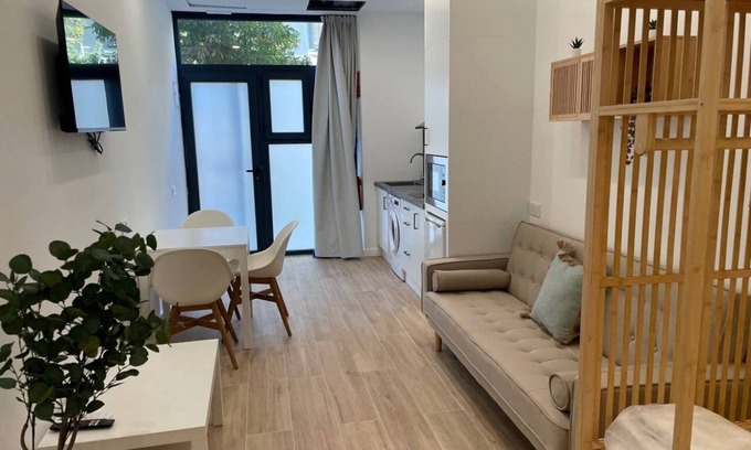 Valencia Province Apartment | Travel Habitat Cabanyal Loft 2
