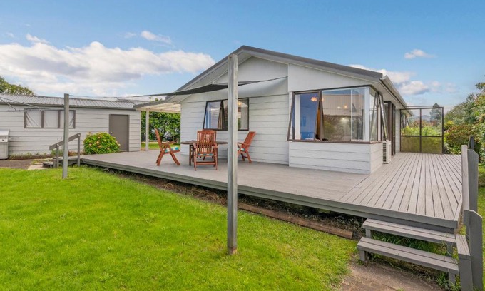 Tairua House | Treasure on Chestnut - Tairua Holiday Home