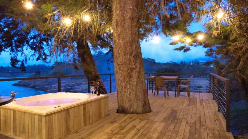 Guatape Ski Chalet | Tree House, Cabaña privada con Jacuzzi