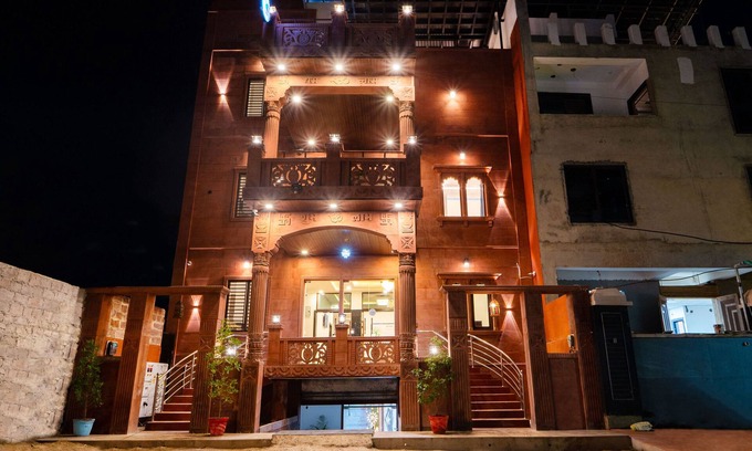 Paota Hotel | Treebo Blu Vvu