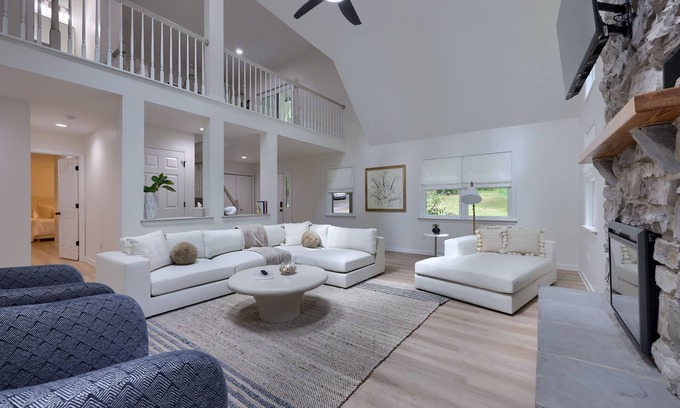 Ephrata House | Treetops Family Getaway - 5BD/5.5BA