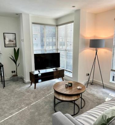 Spitalfields Apartment | Trendy Apartment in East London