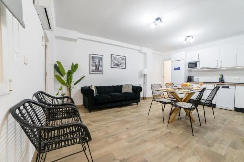 Figares Apartment | TrendyHomes Granada Centro - Ubicación y confort