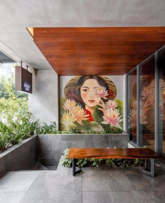 Nguyen Thai Binh Hotel | Triple E Hotel Metro Ben Thanh