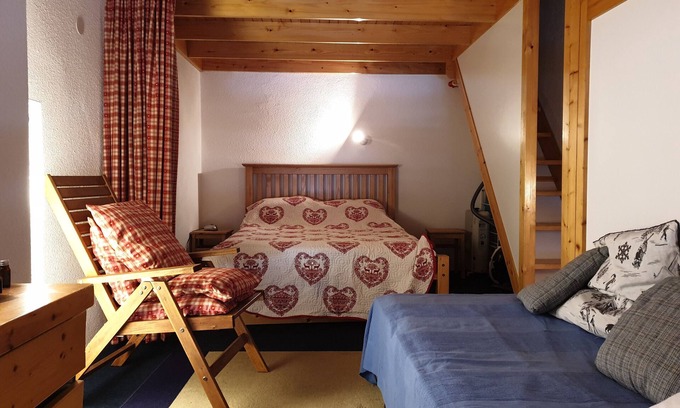 Arc-1800 Apartment | Triplex Ski-in Ski-out Arc 1800 - right above main bubble lift