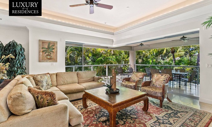 Wailea Villa | Tropical Luxury Villa Indoor-Outdoor Living, Gourmet Kitchen and Spa Bathrooms!