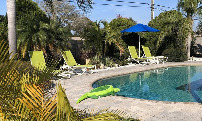 Seminole House | Tropical pool home close to the beach, never floods, high and dry