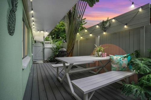 Parramatta Park Apartment | Tropicana Pineapple