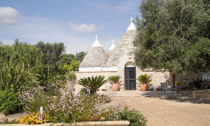 San Vito dei Normanni Cottage | trullo oron call by pugliadamare