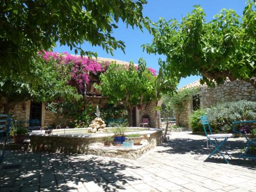 Laganas Bed & Breakfast | Tsivouli Accommodation