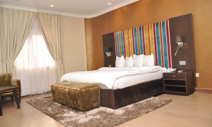 Lekki Phase 1 Hotel | Tudor House Hotel