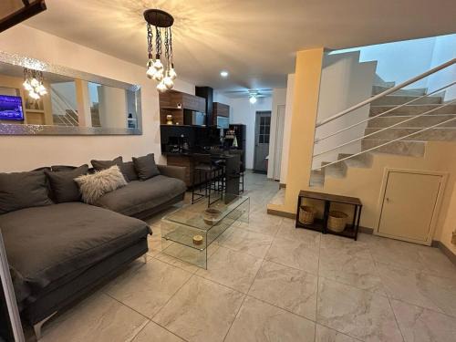 Jimenez Apartment | Tulipanes Pool AC WiFi