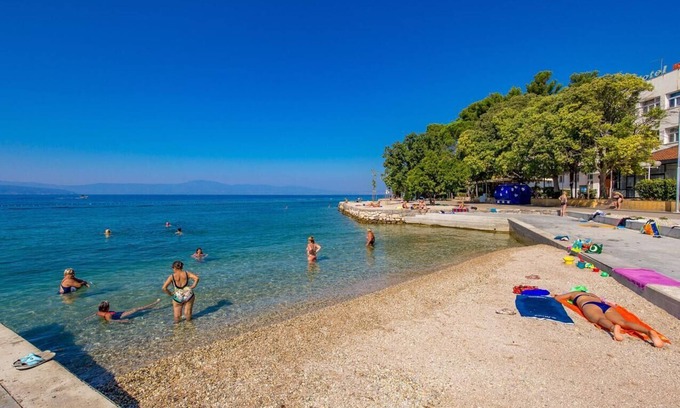 Marsici Apartment | Two bedroom apartment with terrace Sveti Vid, Krk (A-22249-a)
