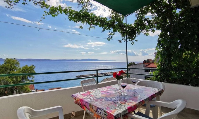 Zivogosce Apartment | Two bedroom apartment with balcony and sea view Živogošće - Porat, Makarska (A-16289-d)