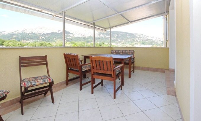 Baska Apartment | Two bedroom apartment with terrace and sea view Baška, Krk (A-18807-b)