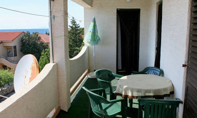 Mandre Apartment | Two bedroom apartment with terrace and sea view Mandre, Pag (A-3084-c)
