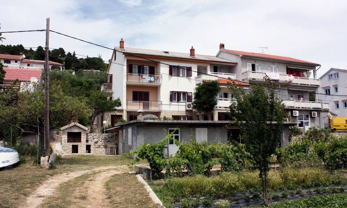 Suha Punta Apartment | Two bedroom apartment with terrace and sea view Kampor, Rab (A-4984-a)