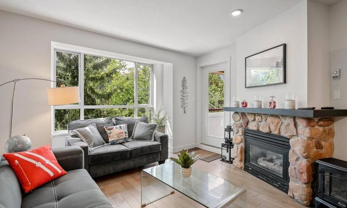 Village North Apartment | Two Bedroom Condo in Whistler Village steps from Gondola