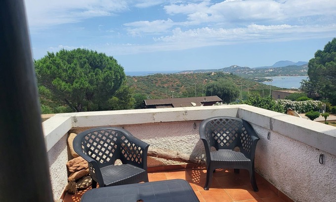 Cugnana Verde House | Two-room apartment with large sea-view terrace at Costa Smeralda