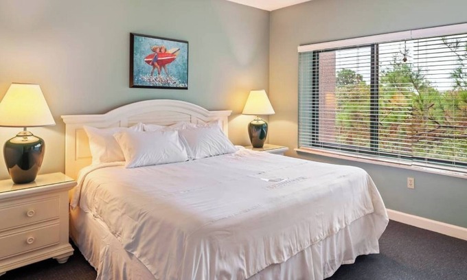 Hilton Head Resort | Two Room: Bright and Airy 3BR Vacation Home with Pool, Tennis Courts and Kitchen