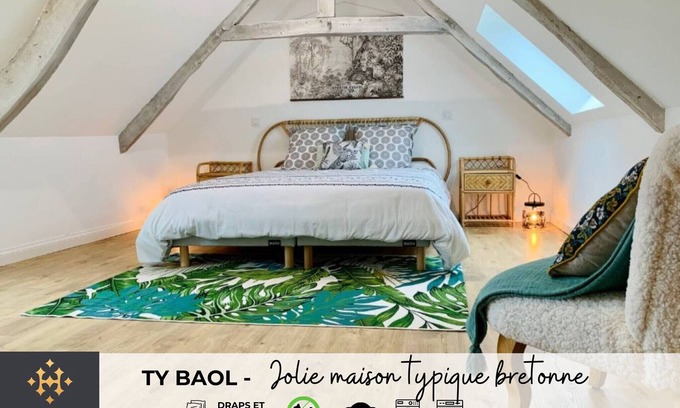 Plouguerneau Ski Chalet | TY BAOL - Pretty typical Breton house near the sea