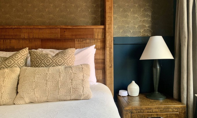 Watkinsville House | UGA Tix available with booking! Cozy home near Athens, shops, stadium, etc.