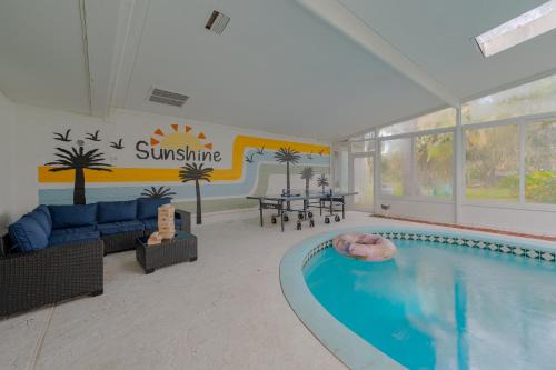 Kissimmee House | Ultimate Escape! Indoor Pool, Game Room, Movie Room, and more!