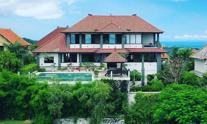 Ungasan Villa | Uluwatu Huge 6 Bed Spa Villa - G8 views & Child Friendly