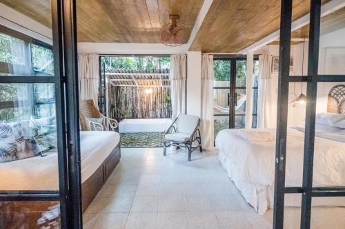 Olongapo House | UMI Nest Apartment in Subic Bay with Self-Serve Breakfast - WiFi, Bathtub, Barbecue, Pet Friendly with a Fee